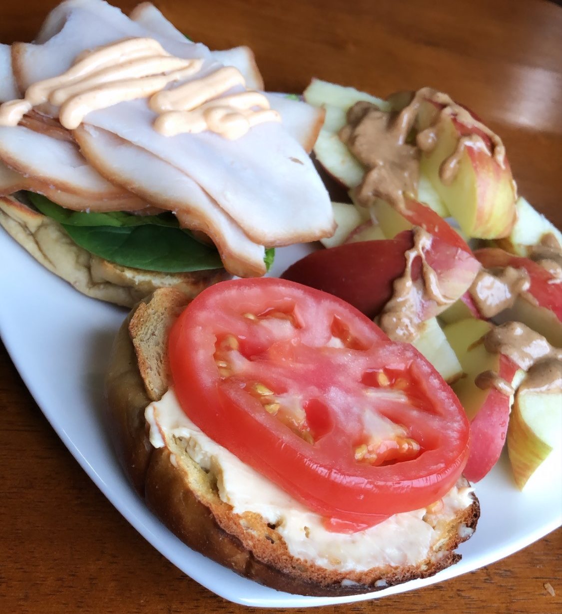 Turkey Bagel Sandwich with Apples